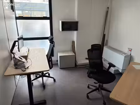 location bureaux 1 ou 2 personnes - 14m2