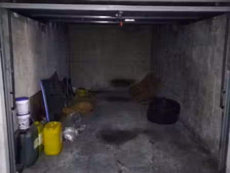 box fermé en sous-sol