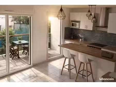 appartement 3 pièces 59m2 moulin galant proche rer + balcon + parking