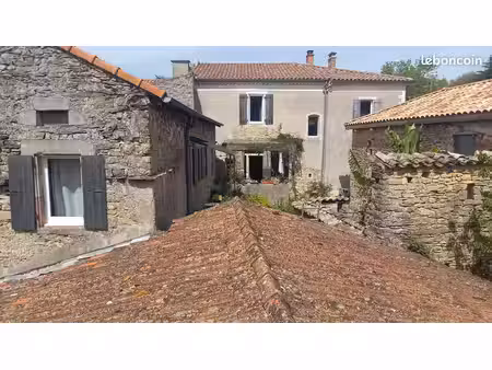 vesseaux – corps de ferme de caractère avec gîte indépendant