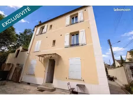 immeuble 160 m² ris-orangis