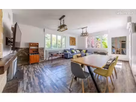 à louer meublée – grande maison familiale 230 m² – terrain 2 000 m² – varennes-jarcy