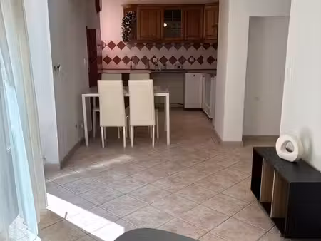 t2 meublé de 35m2 à gometz-le-châtel