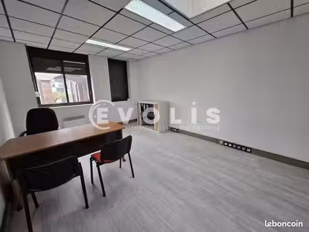 bureau 53 m²