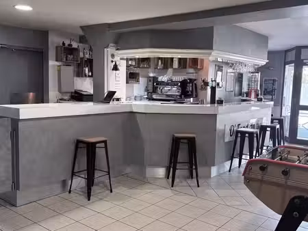 fonds de commerce bar – restaurant – licence iv – 220 m² – essonne