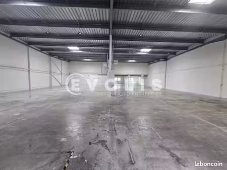 local d'activité 1 148 m²