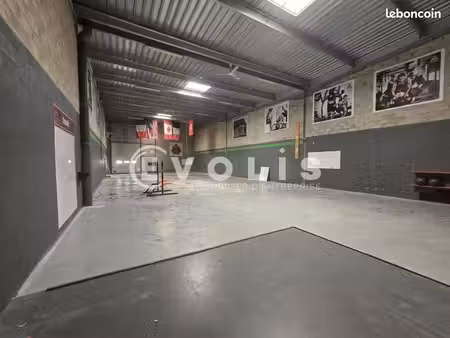 local d'activité 538 m²