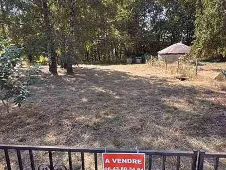vends terrain d agrément lot de 3 parcelles regroupées au theux 08000