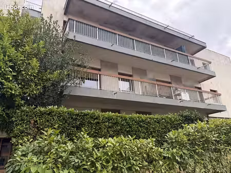 studio 1 pièce 37 m²