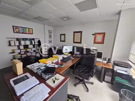 bureaux 250 m²