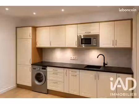 studio 1 pièce 26 m²