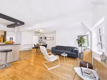 appartement rénové dans secteur prisé