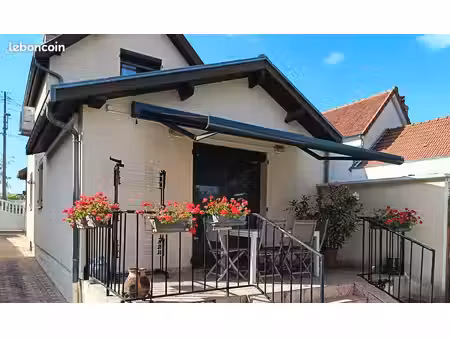 maison de ville individuelle - secteur calme