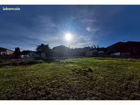 terrain constructible 1406m2