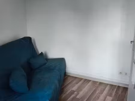 studio lumineux – croix de chavaux (montreuil) – 15 24 m² – 650 cc
