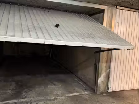 garage sécurisé à louer - 11 m? - villepinte (93420)