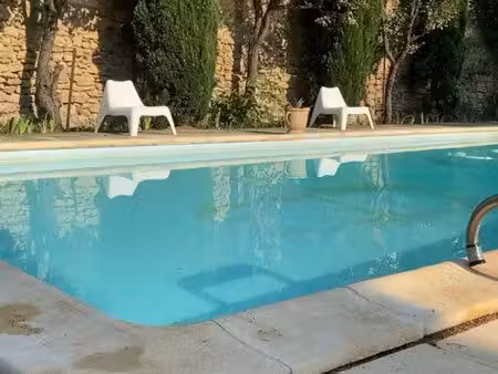 propriété d’exception 402 m² – 9 chambres – piscine – terrain 3 400 m² – ouveillan à 19 mi