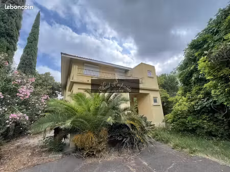 villa 7 pièces 210 m²