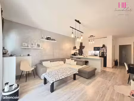 appartement 3 pièces 69 m²