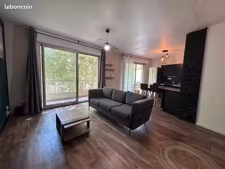 appartement t2 hyper centre