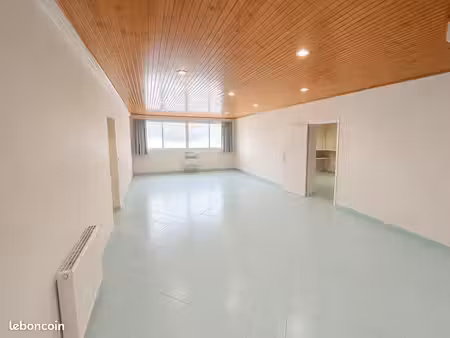 local commercial 247 m² bastia