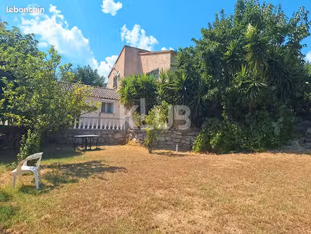 terrain 17 pièces 312 m²