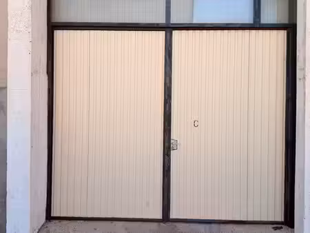 box   garage  atelier 33 m2