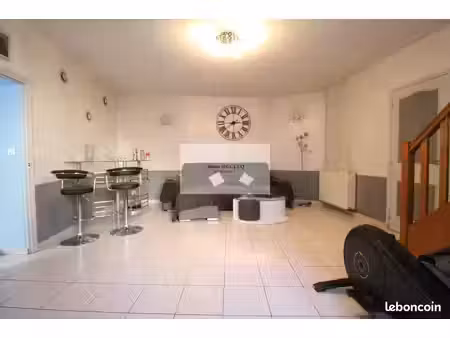 duplex 6 pièces 121 m²
