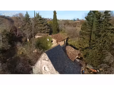 propriété 3 pièces 74 m²