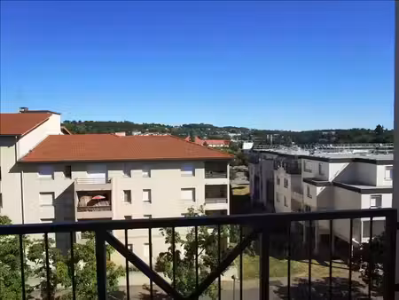 location appartement 1 pièce 31 m² à saint-genis-laval (69230)