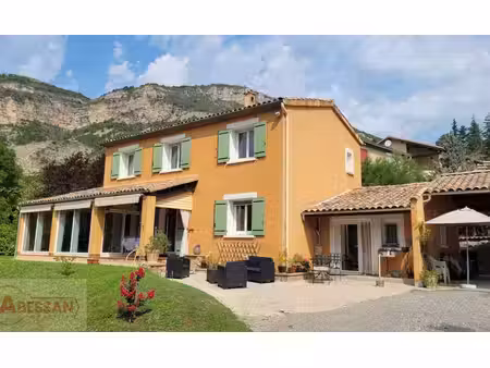 vente maison laragne monteglin  144m² 6 pièces 370 000€ avec garage
