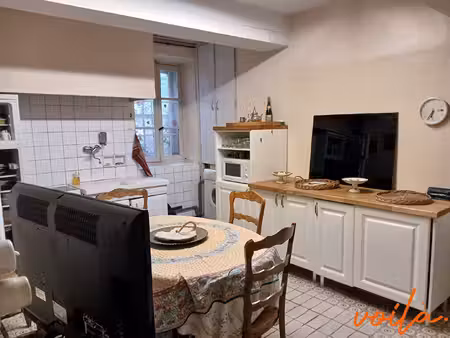ref : familiale2- carcassonne à 5 min maison 5 chambres avec cour et garage.