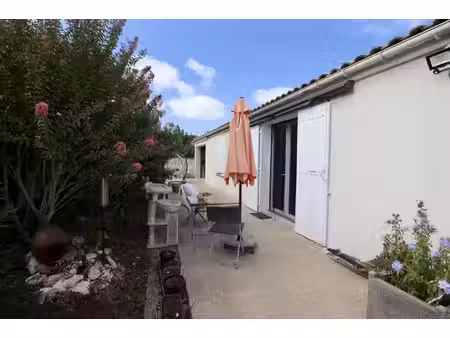 vente maison 5 pièces 90 m² meschers-sur-gironde (17132)
