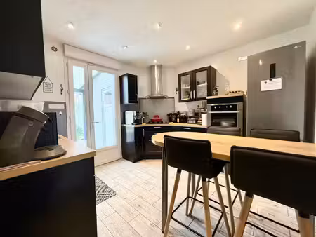 vente maison 8 pièces 170 m² moreuil (80110)
