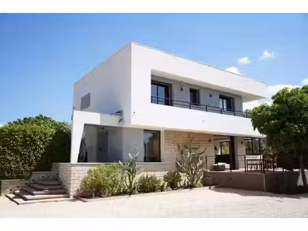 location maison 5 pièces 182 m² à gémenos (13420)