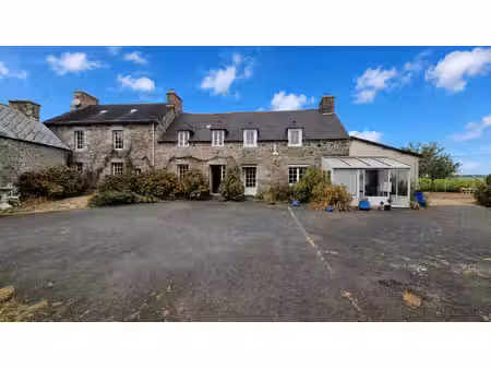 côtes-d'armor  proche saint-brieuc  charmante maison en pierre 3 chambres avec logement in