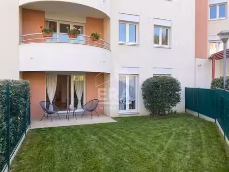 billere - t2 en rez-de-jardin de 48 m² aux portes de pau