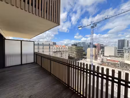 beau 3 pièces meublé de 54 50 m² – 6e étage – proche métro