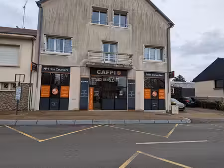 immeuble à fougères (35300)