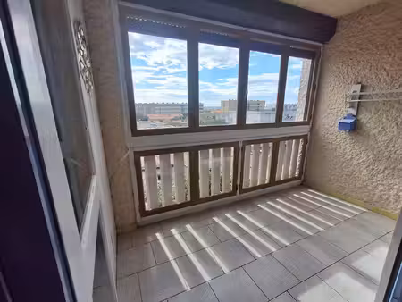 appartement port la nouvelle 4 pièces loggia