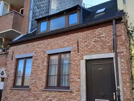 viager libre 160 k + 1270 euros maison style fermette