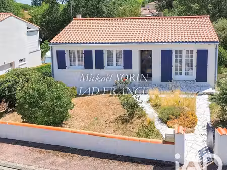 maison traditionnelle à la chaize-le-vicomte (85310)