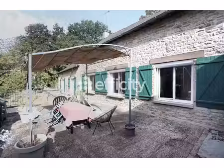 maison 9 pièces - 183 m²