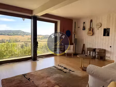 maison avec vue dégagée  beaux volumes et nombreuses dépendances – savigny-sous-mâlain
