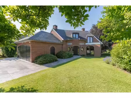 villa à louer avec garage et terrasse   houtain-le-val (vbe58981)