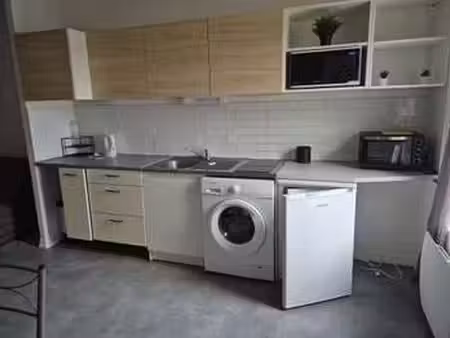 location appartement t1 à guingamp (22200) : à louer t1 / 37m² guingamp
