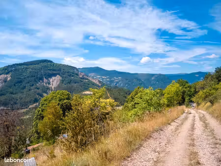 ancien gîte de groupe au cœur de la vallée de la drôme – 385 m2 et 4 6 hectares de nature 