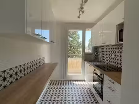 t3 53m2 rénové et climatisé