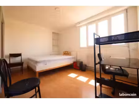 studio 1 pièce 18 m²