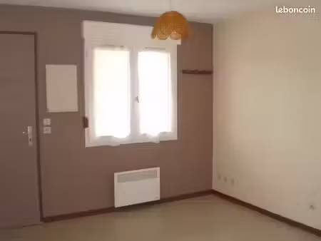 studio 16 m2 sécurisé avec parking